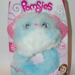 Pomsies Blue LuLu The Puppy Wearable Interactive Toy White & Blue Dog NIB NEW
